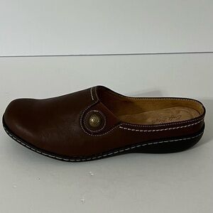 NEW! Soft Style Brown Slide-on Loafers